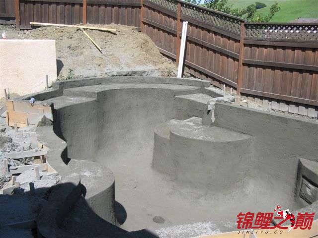 锦鲤鱼池建造